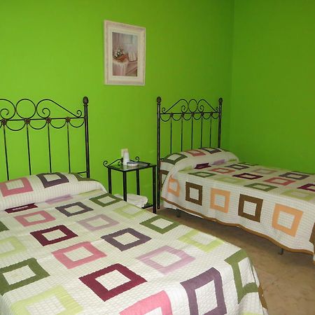 Hostal Restaurante Reina El Tejar Экстерьер фото